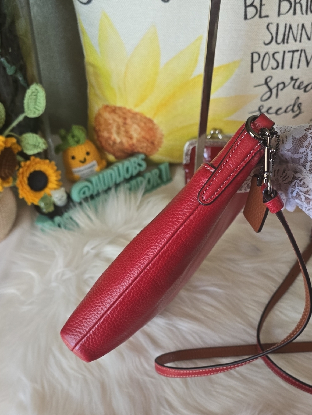 Coach Minnie Mouse Red Pebbled Leather Crossbody - Picture 8 of 17